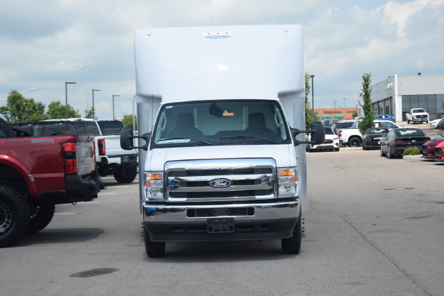 New 2027 Ford E-450 and Econoline 450 Super Duty w/ Power Equipment Group RWD image 15