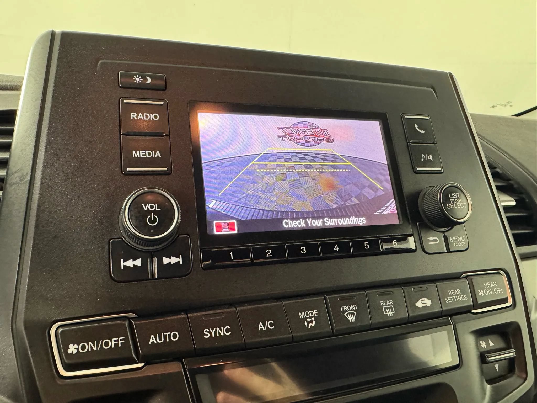Used 2020 Honda Odyssey LX image 18