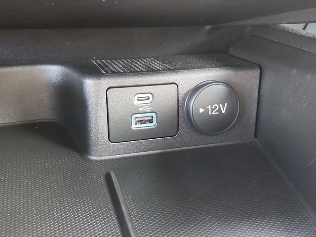 Certified 2023 Ford Escape Active AWD/4WD image 17