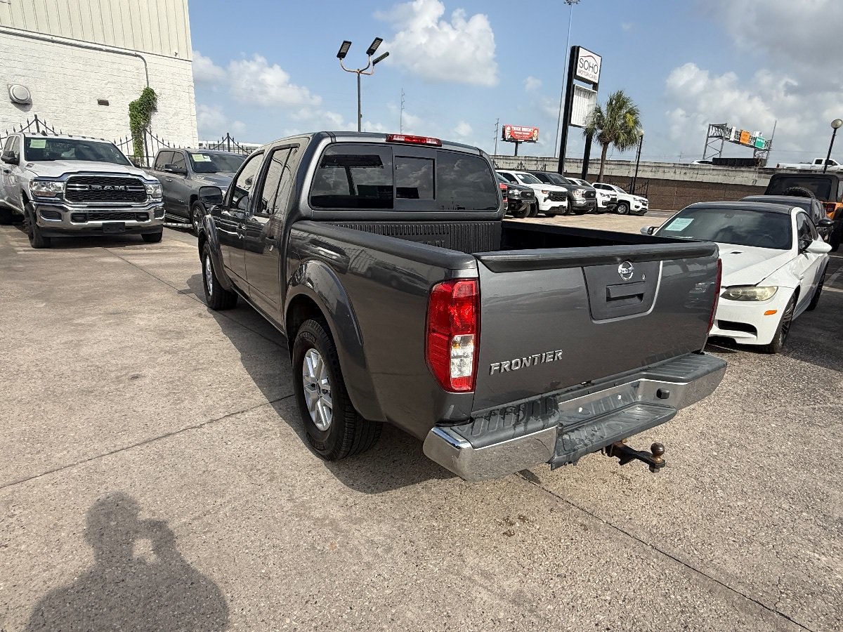 Used 2019 Nissan Frontier SV RWD image 6