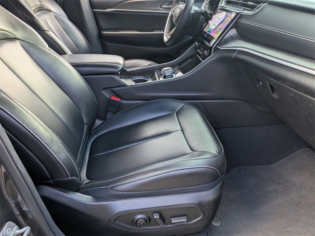 Used 2024 Jeep Grand Cherokee Limited image 29