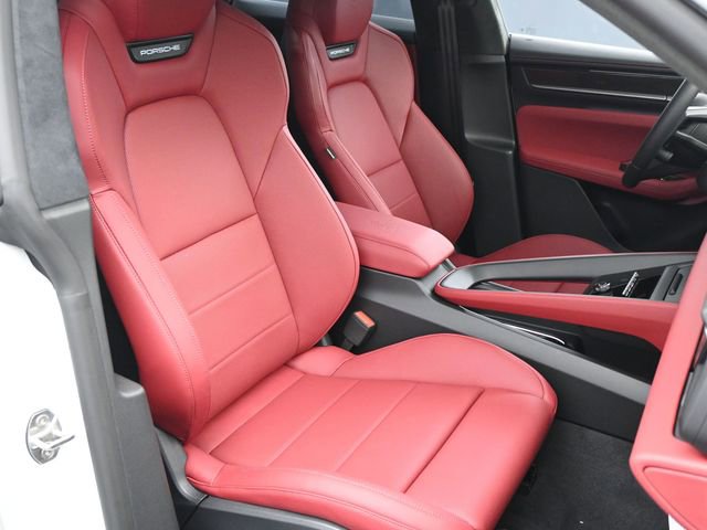 New 2024 Porsche Macan 4 Electric image 11