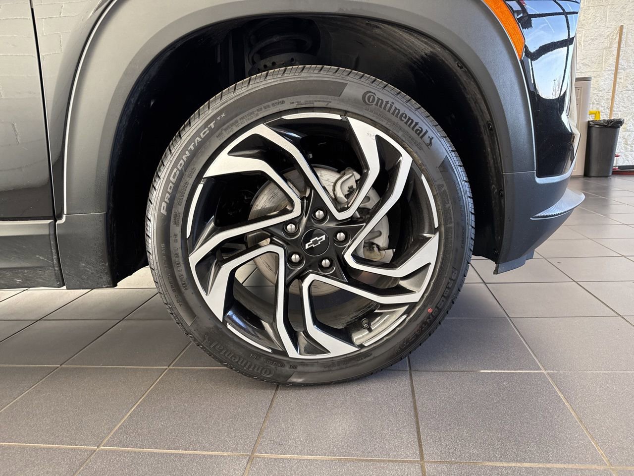 Used 2025 Chevrolet TrailBlazer RS w/ Driver Confidence Package image 49