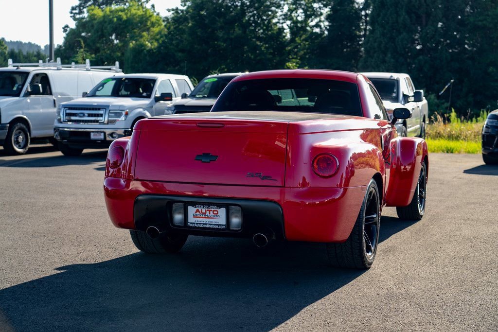 Used 2003 Chevrolet SSR w/ Preferred Equipment Group image 10