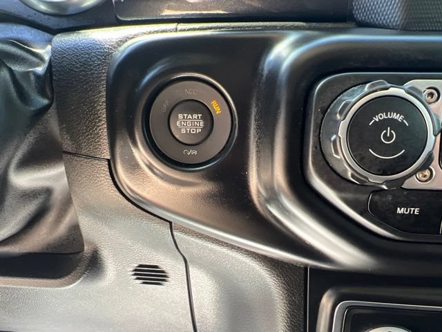 Used 2022 Jeep Gladiator Sport AWD/4WD image 27