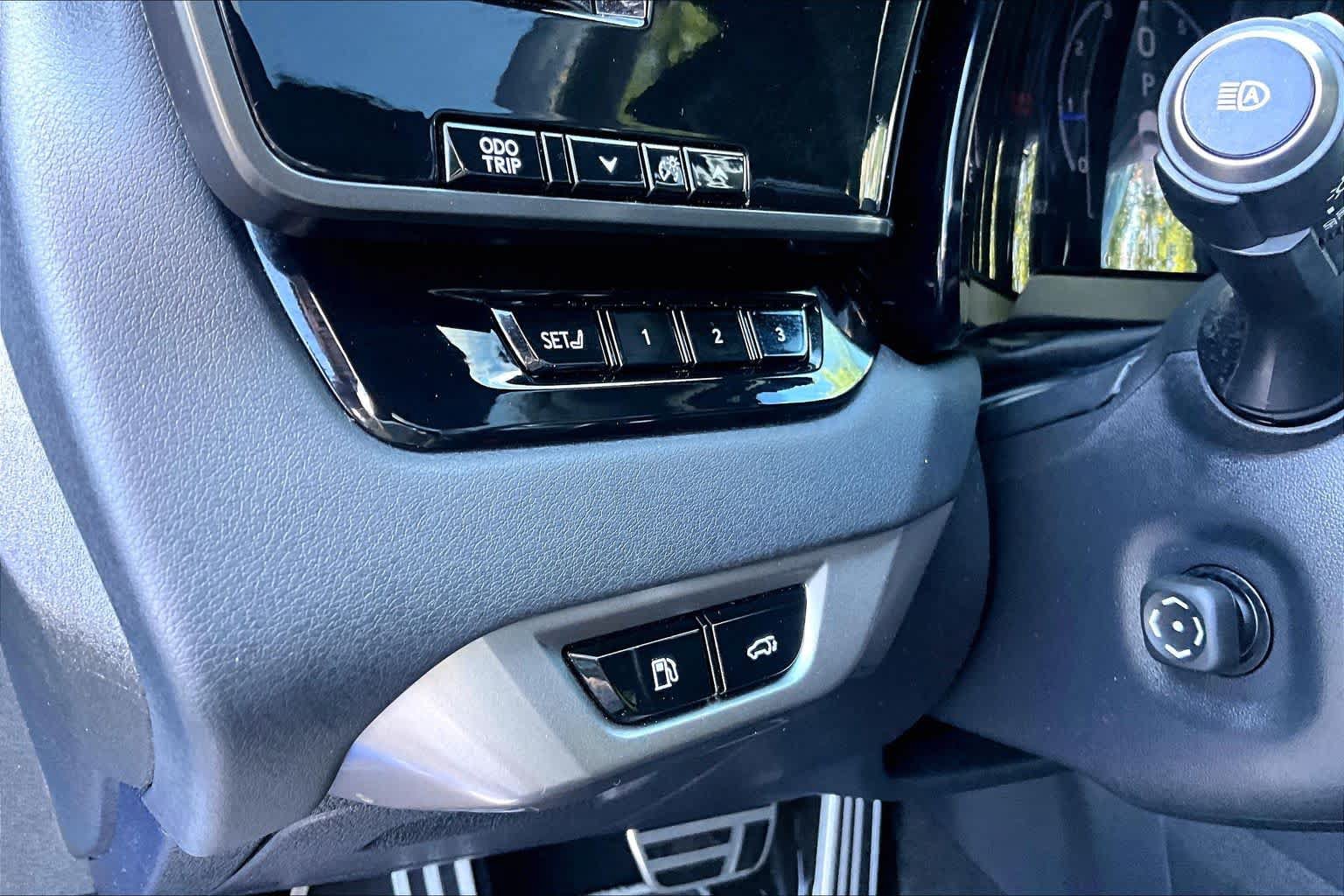 Used 2024 Lexus RX 350 F Sport w/ Convenience Package AWD/4WD image 33