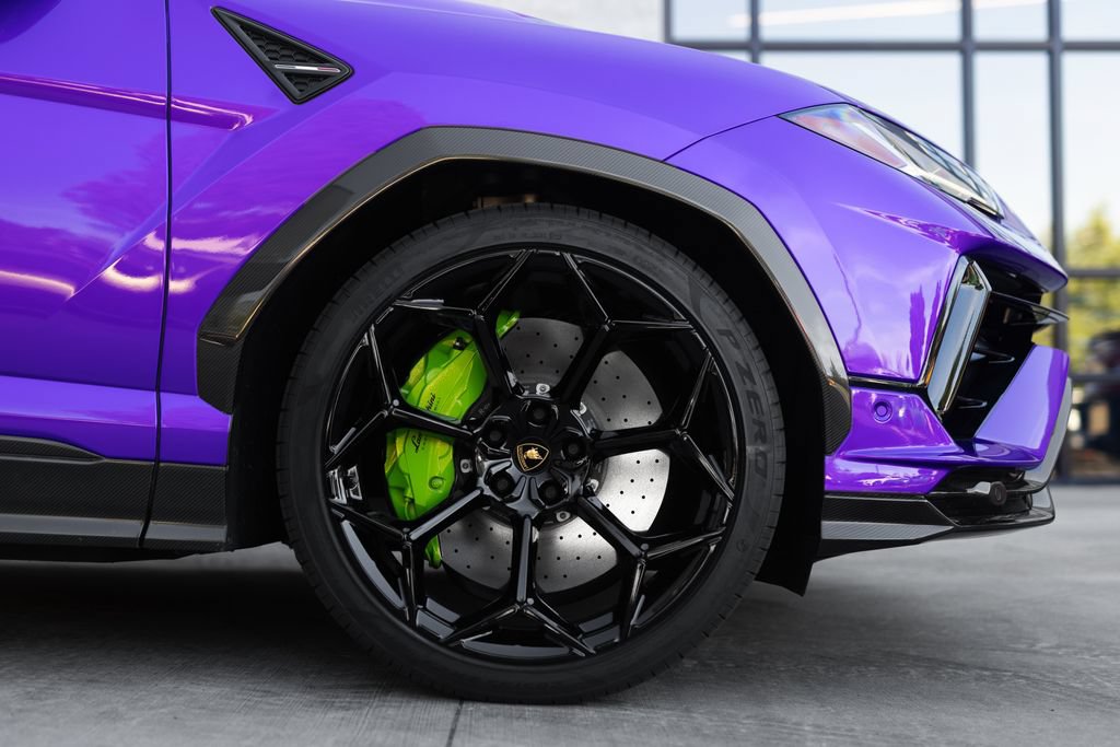 Used 2024 Lamborghini Urus Performante AWD/4WD image 8