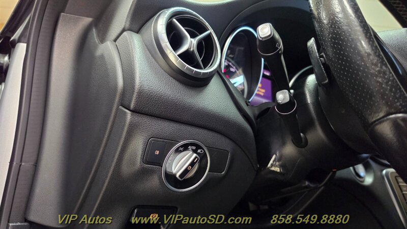 Used 2018 Mercedes-Benz CLA 250 image 24