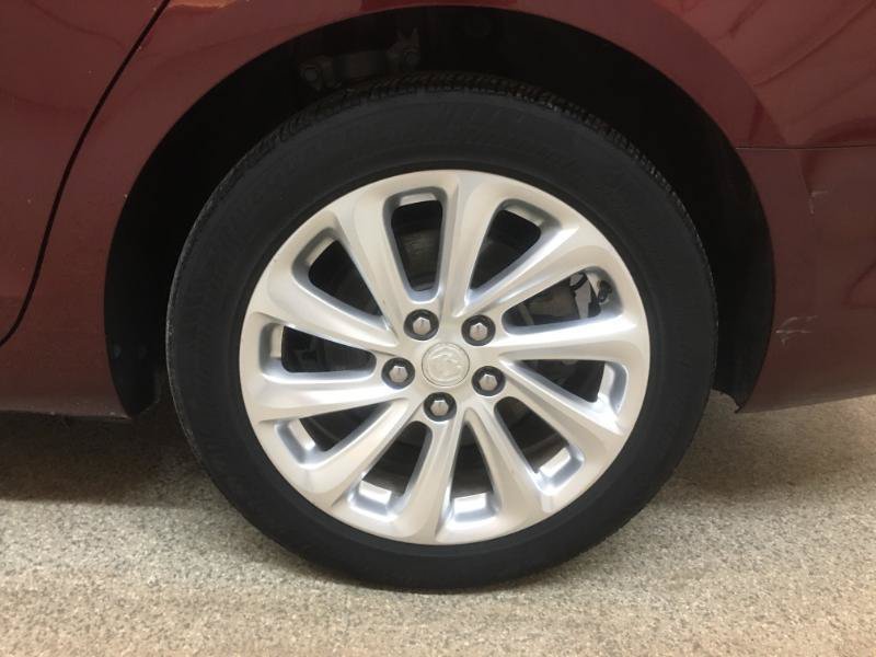 Used 2015 Buick LaCrosse Leather FWD image 16