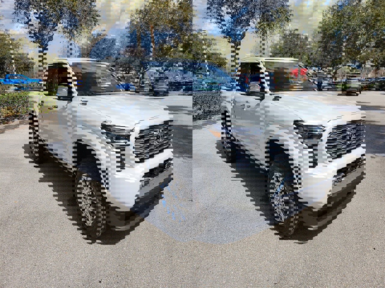 Used 2025 Toyota Tacoma Limited image 2