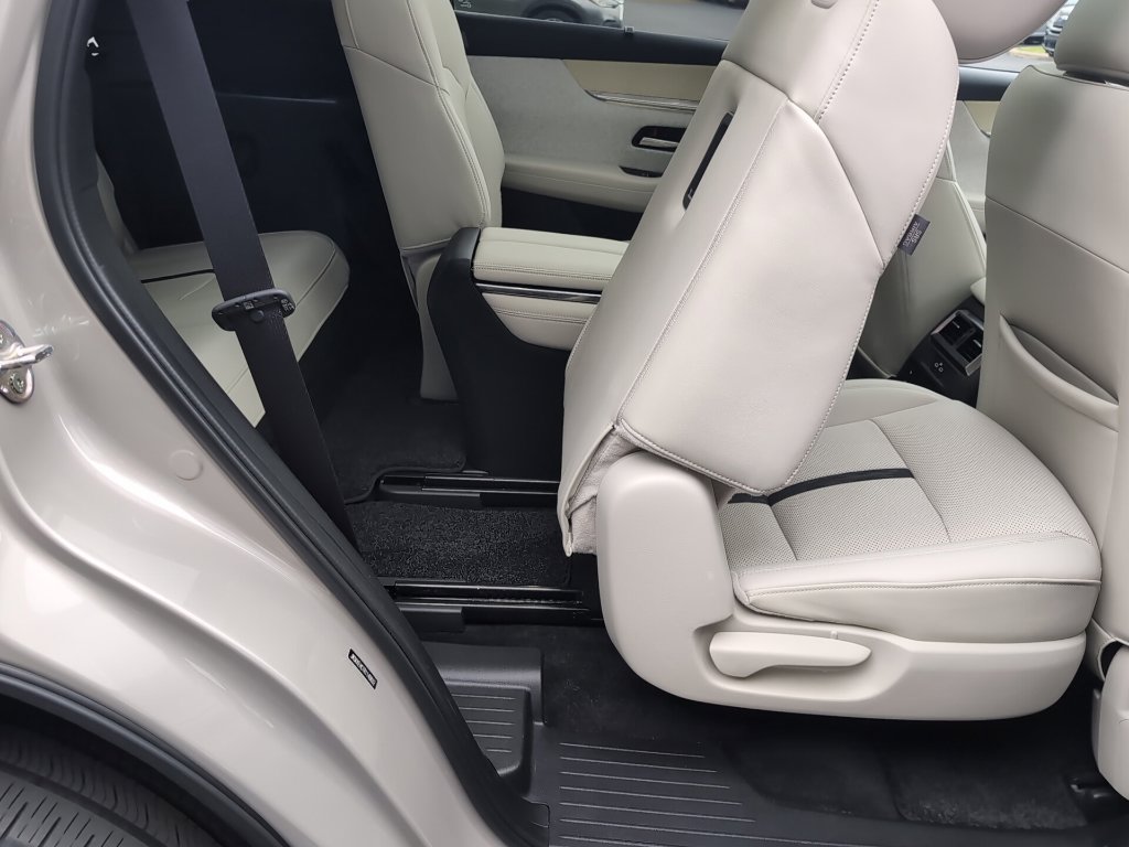 Certified 2024 MAZDA CX-90 3.3 Turbo S w/ Premium Plus AWD/4WD image 9