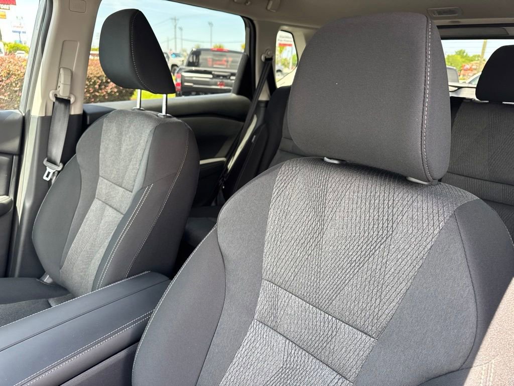 New 2026 Nissan Rogue SV FWD image 9