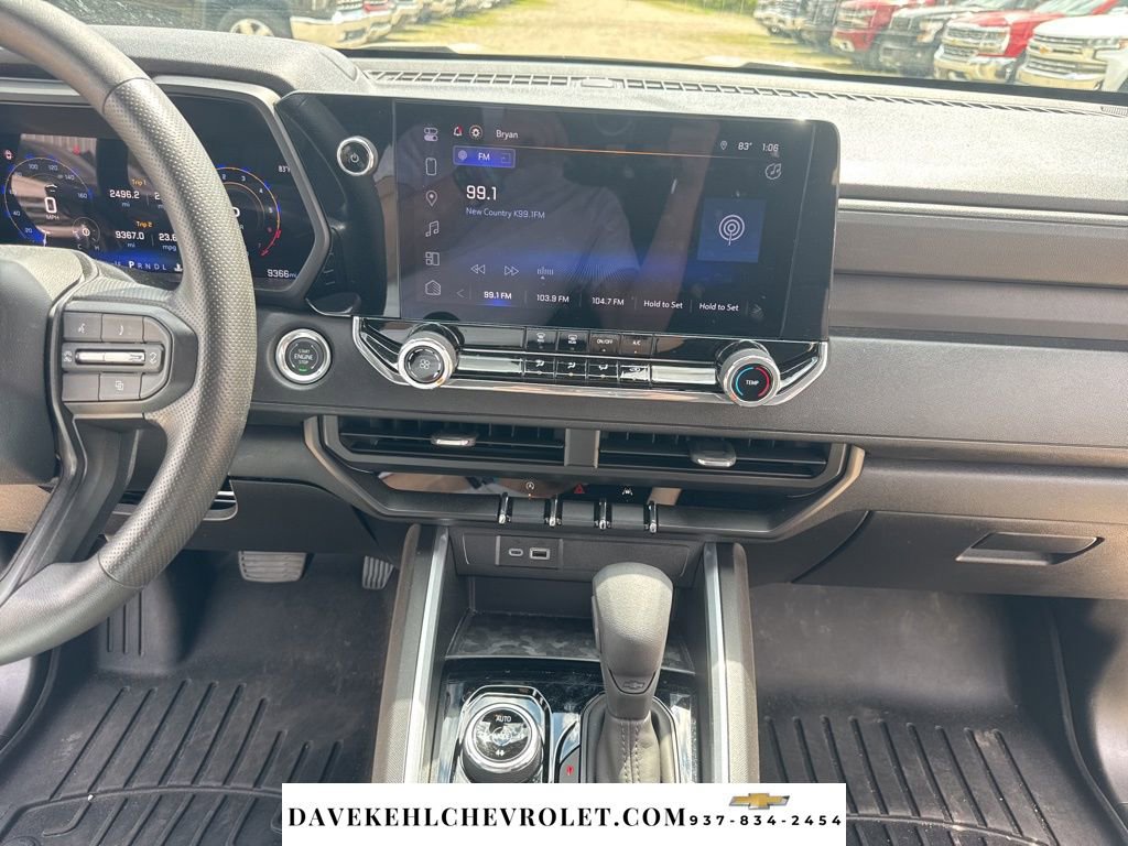 Used 2024 Chevrolet Colorado Trail Boss w/ Technology Package image 13