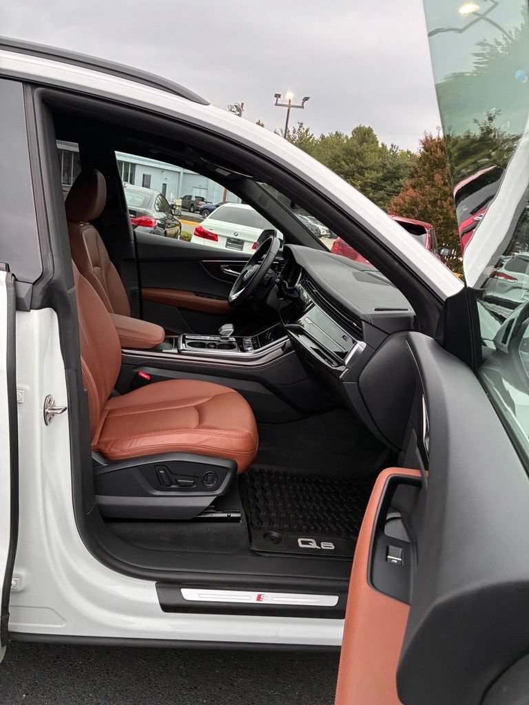 Used 2023 Audi Q8 Prestige w/ Prestige Package AWD/4WD image 24