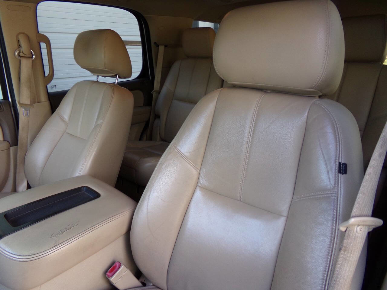 Used 2012 Chevrolet Tahoe LT w/ Suspension Package, Off-Road AWD/4WD image 17