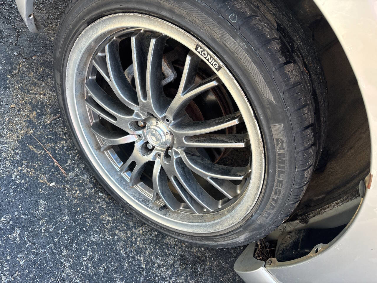 Used 2007 Toyota Matrix XR FWD image 17