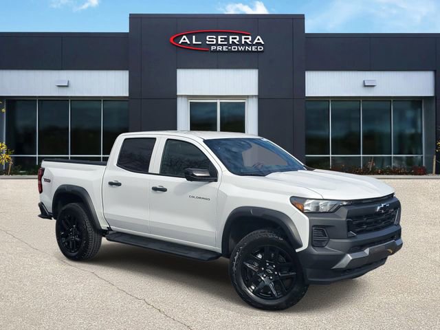 Certified 2024 Chevrolet Colorado Trail Boss w/ Technology Package AWD/4WD image 1