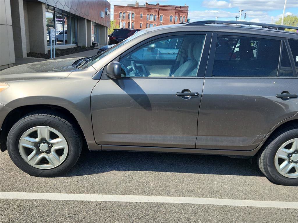 Used 2012 Toyota RAV4 4WD w/ Value Pkg image 7