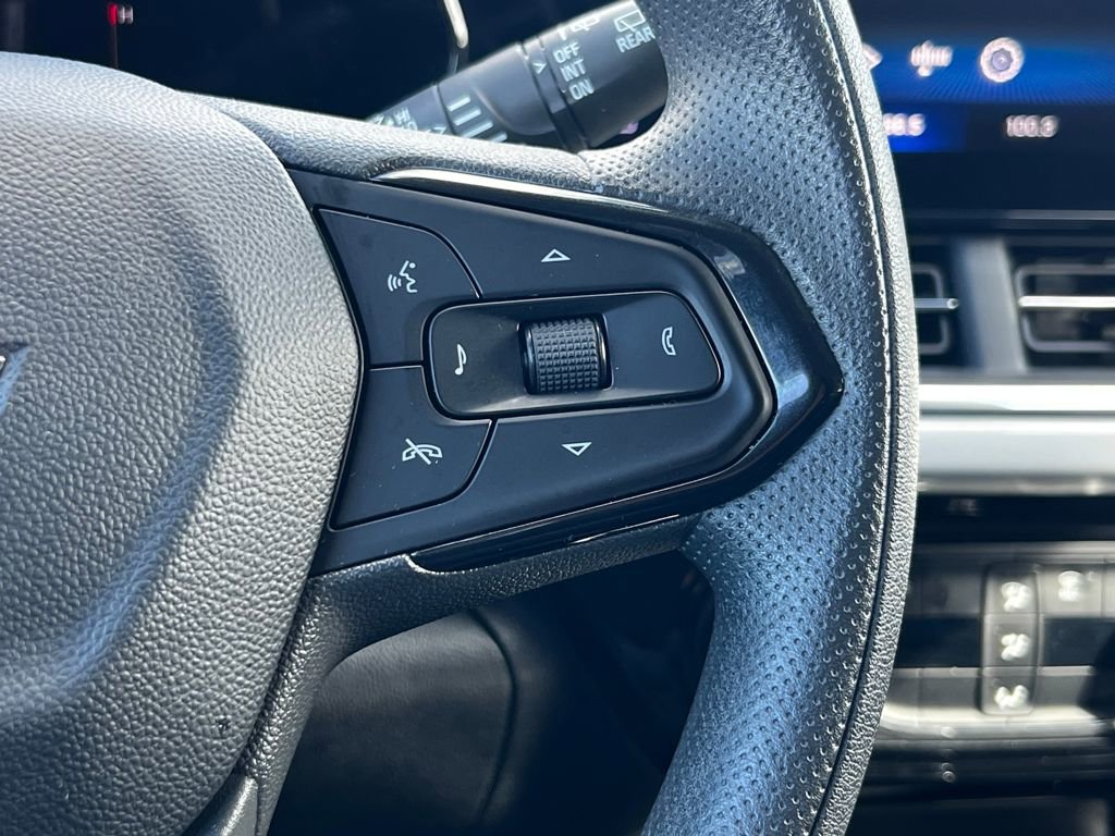 Used 2025 Chevrolet Trax LT image 20