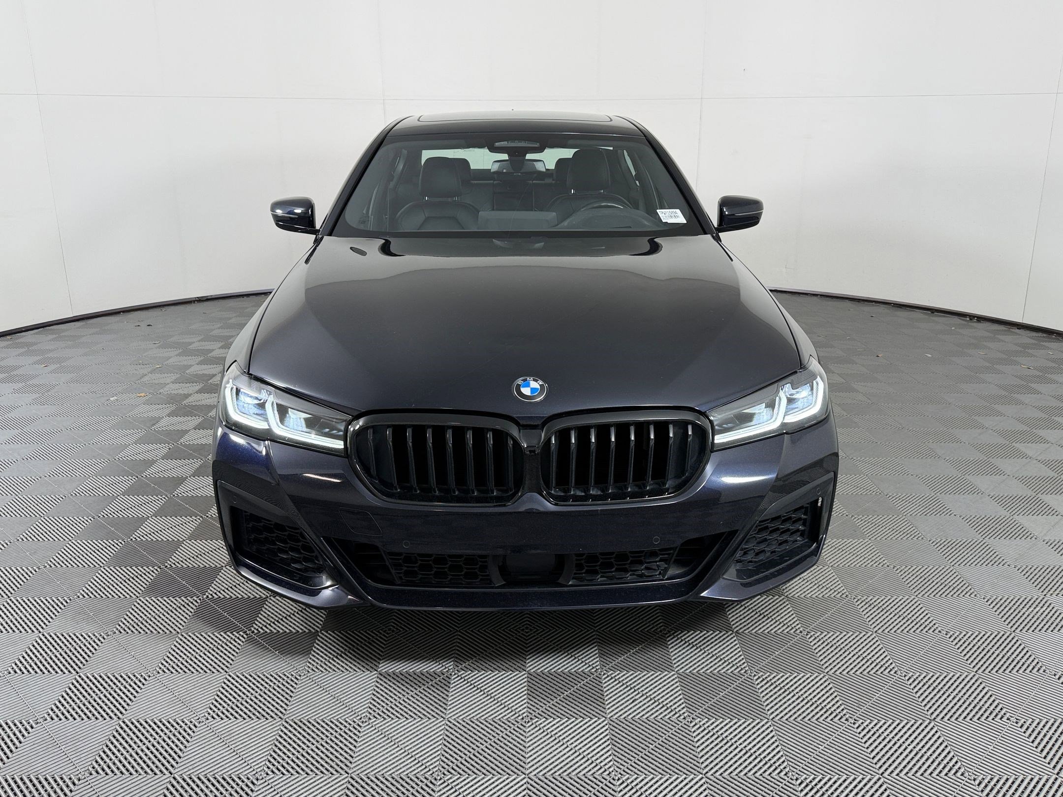 Certified 2023 BMW 540i w/ M Sport Package RWD image 6