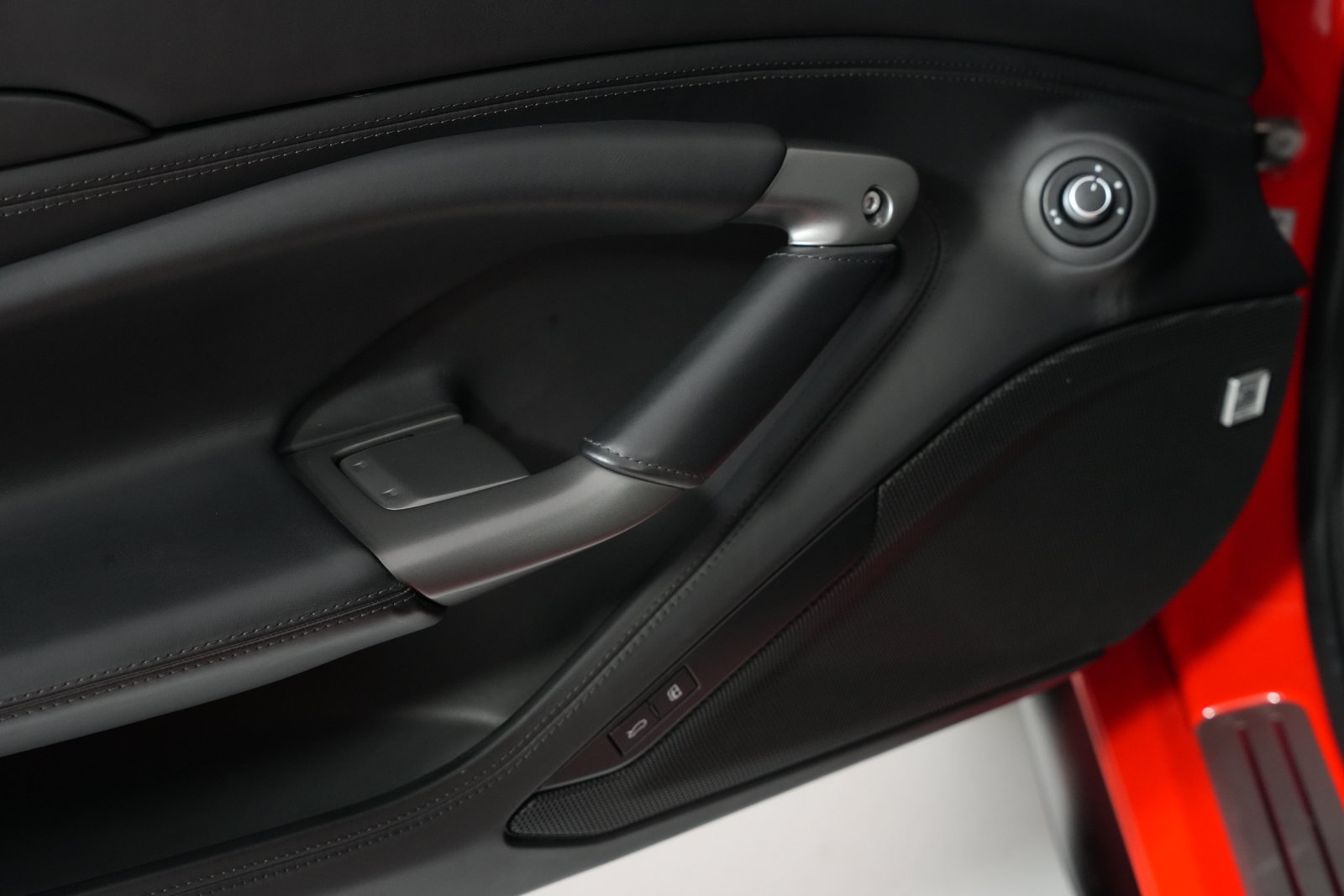Used 2020 Ferrari F8 Tributo RWD image 20