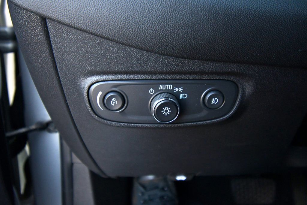 Used 2022 Chevrolet Equinox Premier FWD image 21