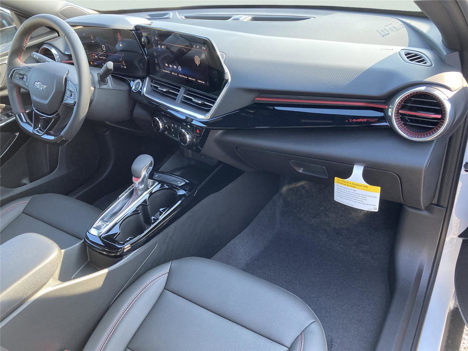 New 2026 Chevrolet Trax RS w/ Sunroof Package image 16