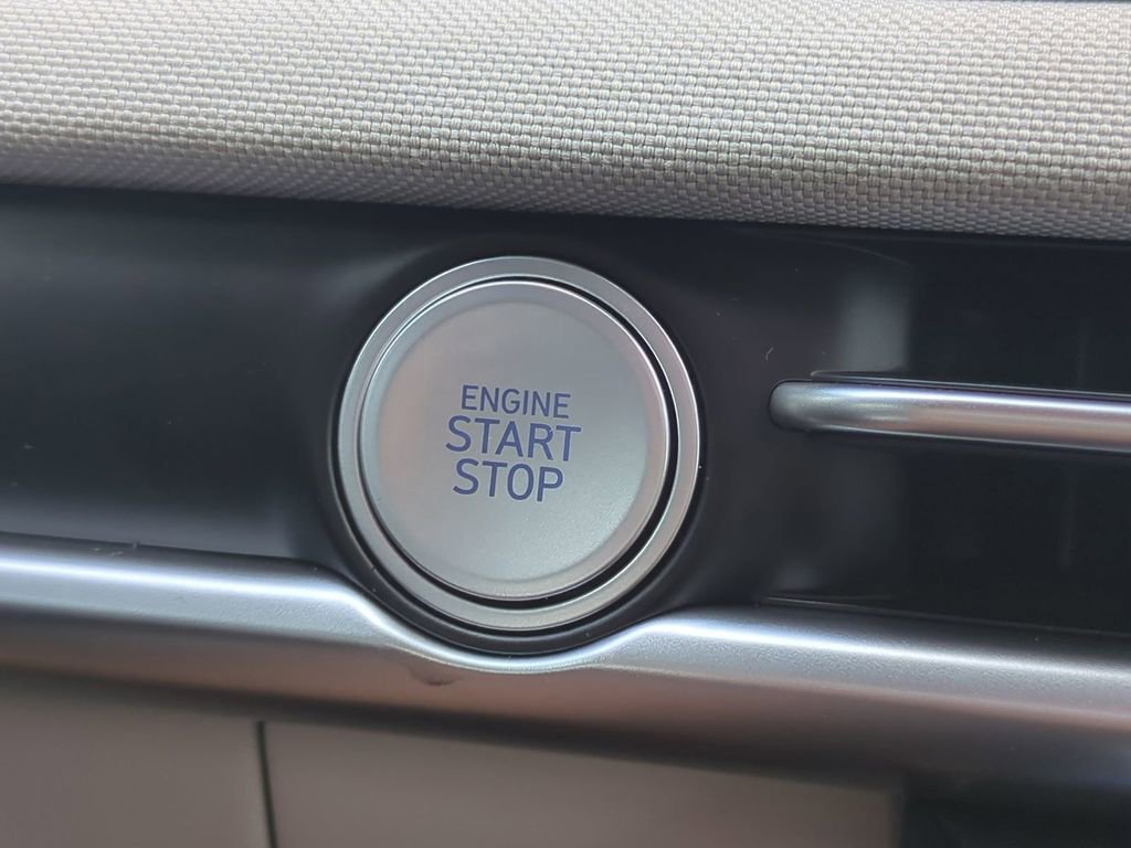 New 2026 Hyundai Tucson Limited image 38