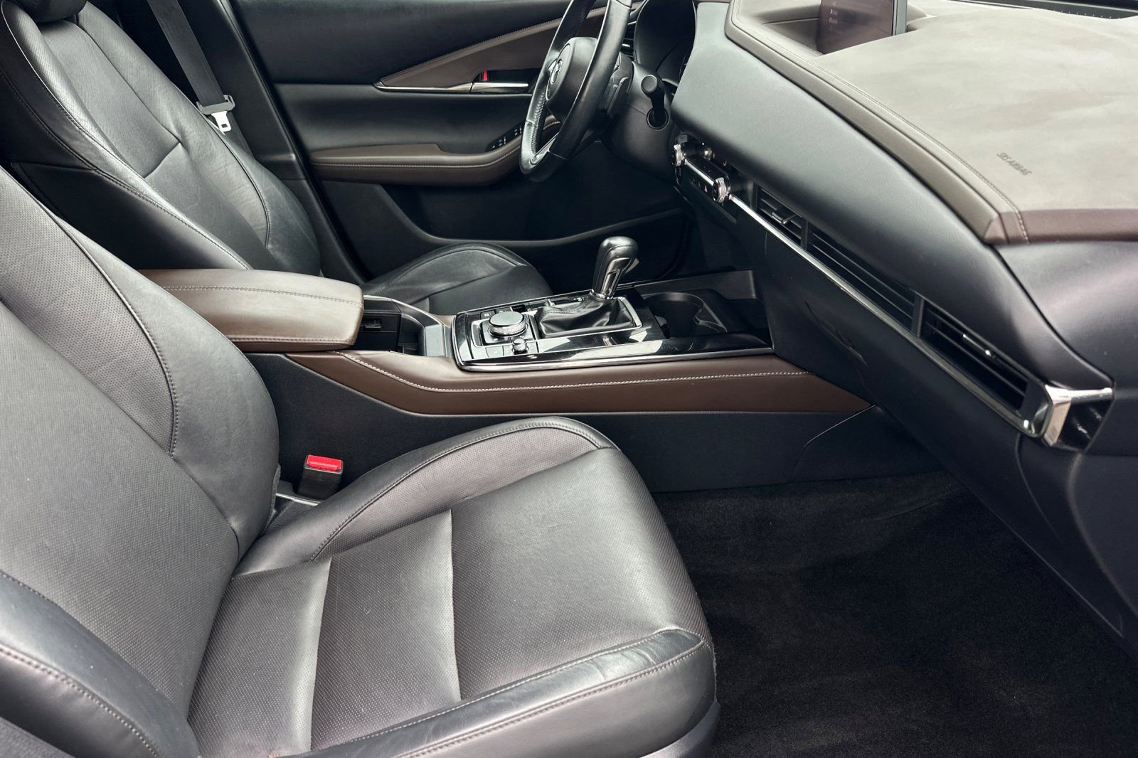 Used 2023 MAZDA CX-30 AWD 2.5 S w/ Premium Package image 16