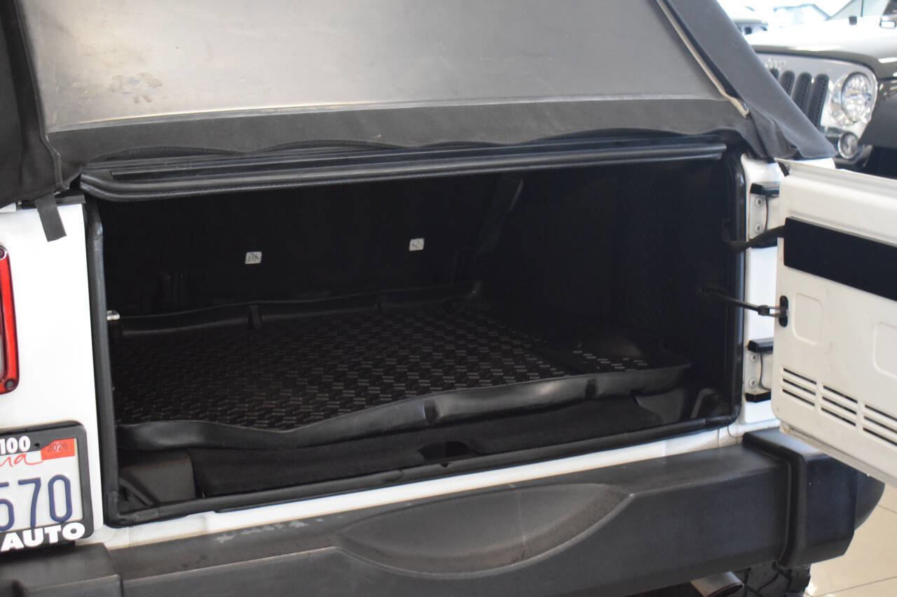 Used 2015 Jeep Wrangler Unlimited Sport w/ Quick Order Package 24S image 26