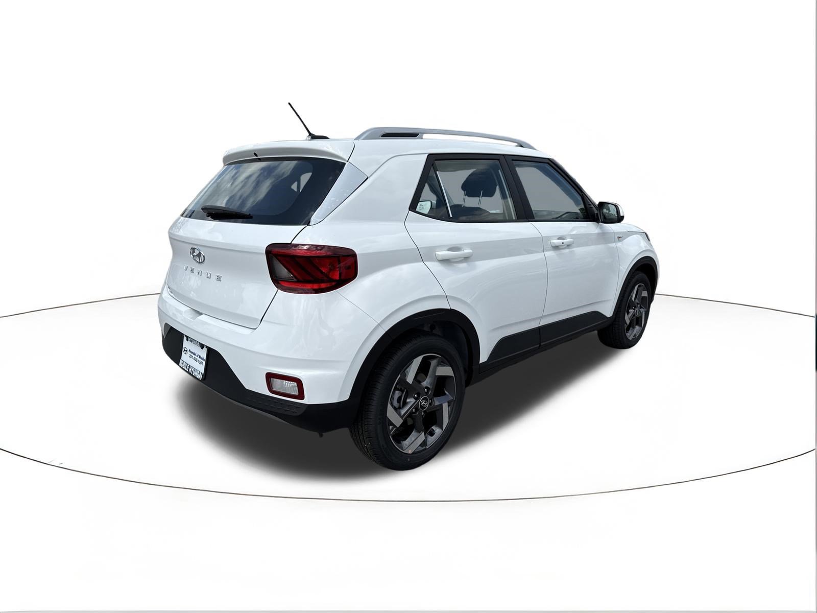 New 2026 Hyundai Venue SEL image 3