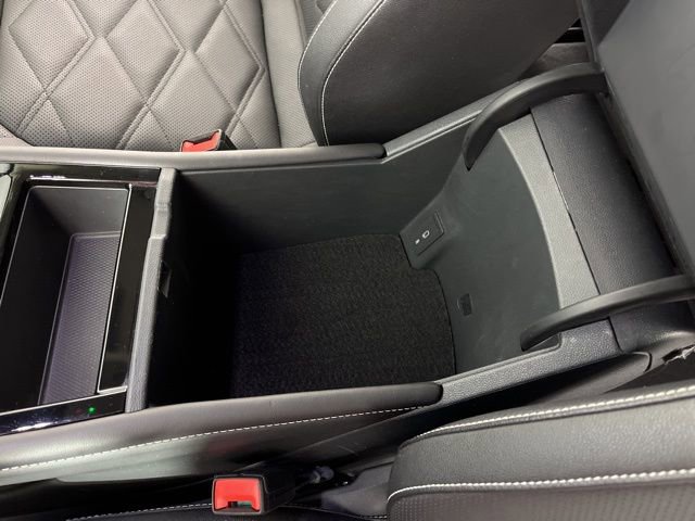 Used 2025 Volkswagen Atlas SE image 28