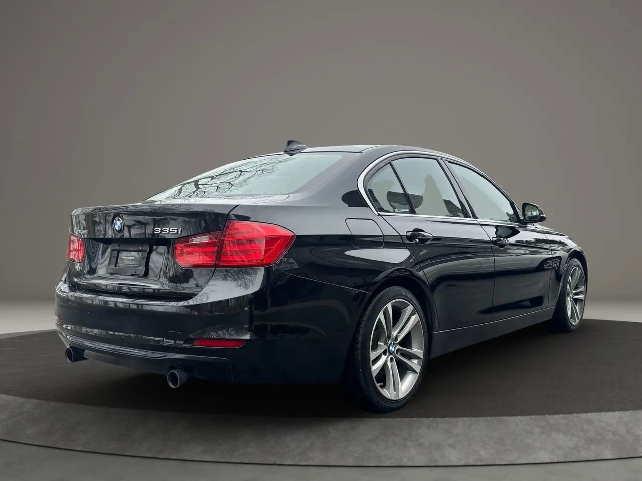 Used 2015 BMW 335i xDrive Sedan image 3