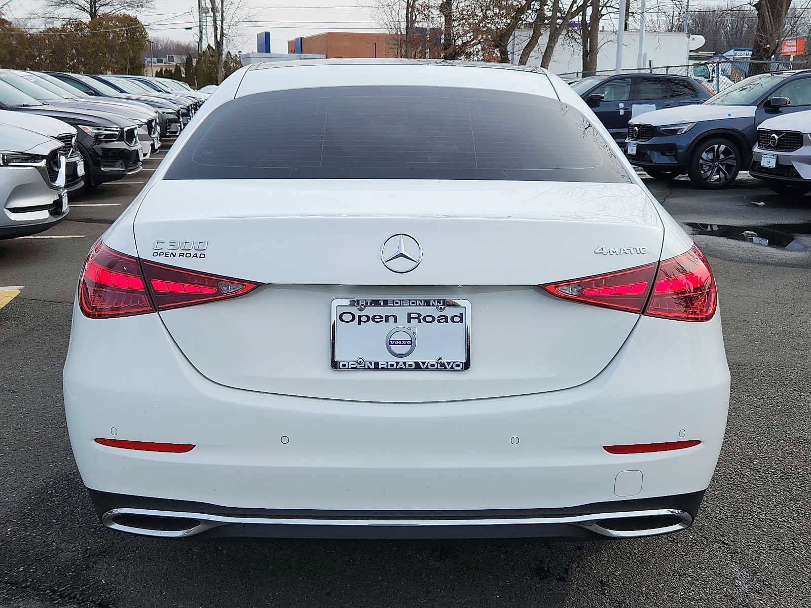 Used 2025 Mercedes-Benz C 300 4MATIC Sedan image 5