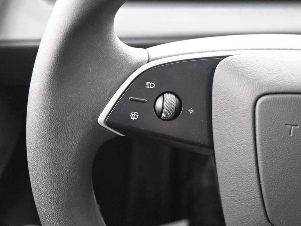 Used 2026 Tesla Model Y Long Range image 20