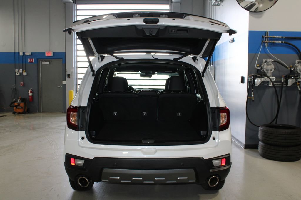 Used 2023 Honda Passport TrailSport image 48