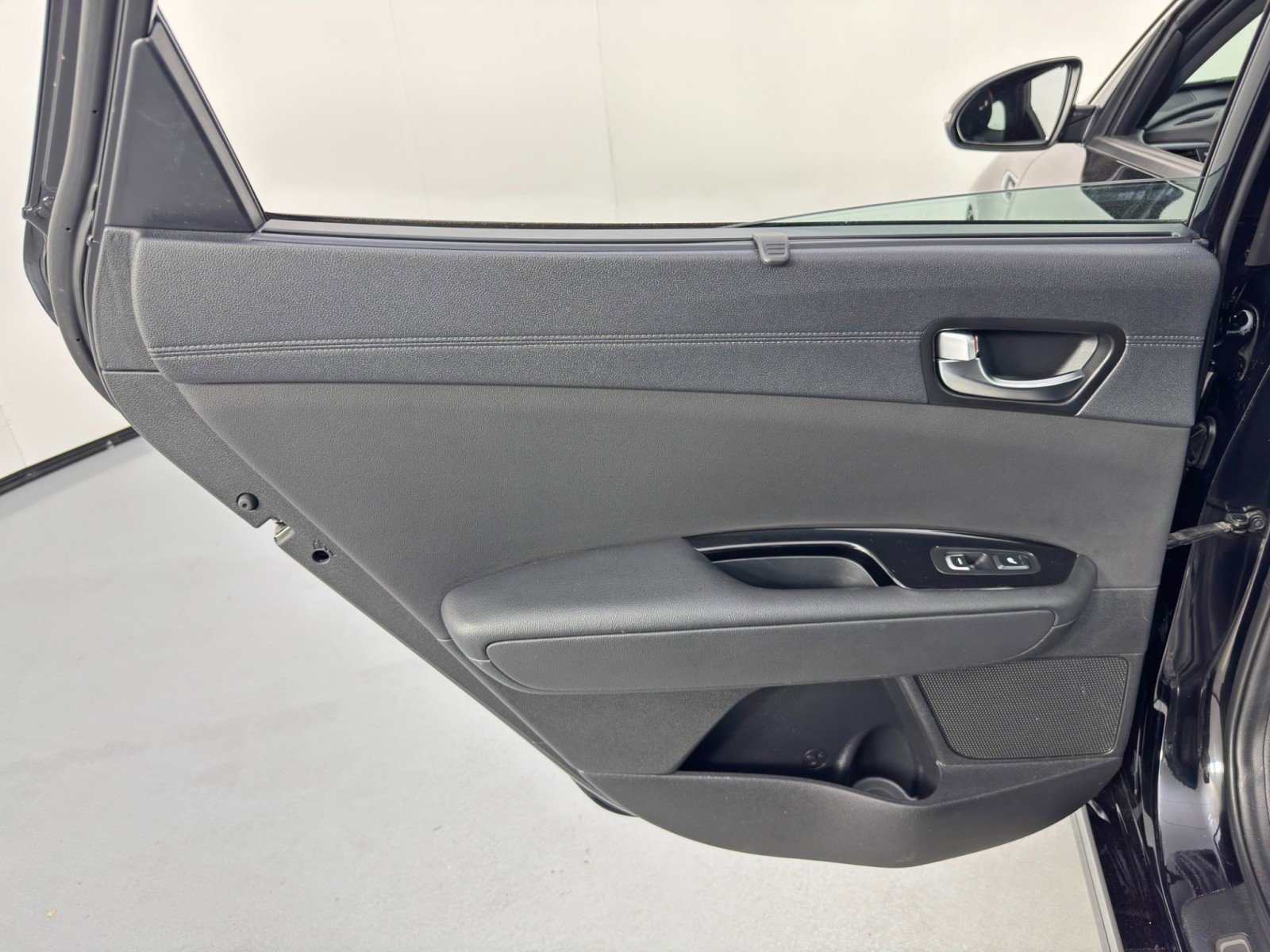 Used 2016 Kia Optima SX w/ Chrome Wheel Package image 40