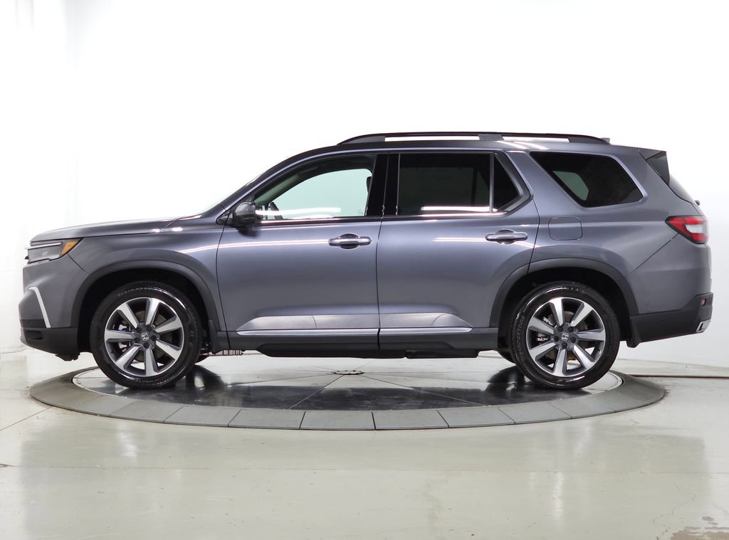Used 2025 Honda Pilot Elite image 4