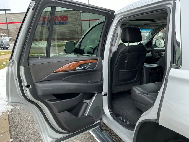 Used 2019 Cadillac Escalade Premium Luxury image 21