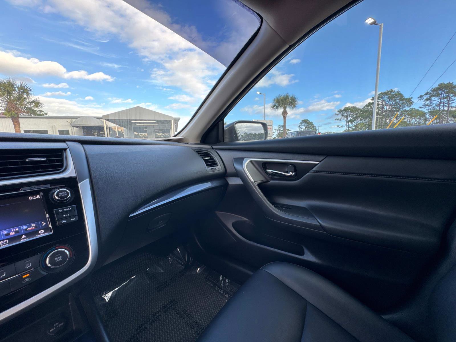 Used 2018 Nissan Altima 2.5 SR w/ SR Special Edition image 26