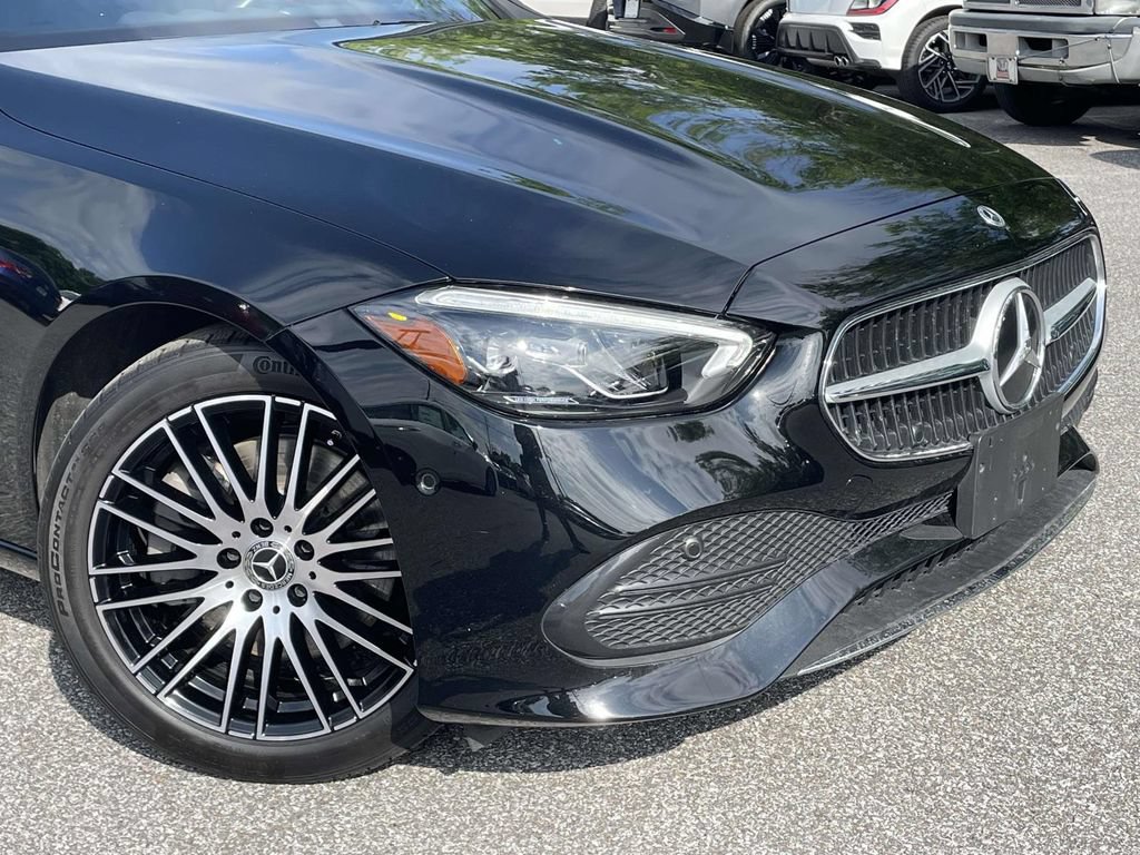 Used 2025 Mercedes-Benz C 300 Sedan w/ Winter Package image 9