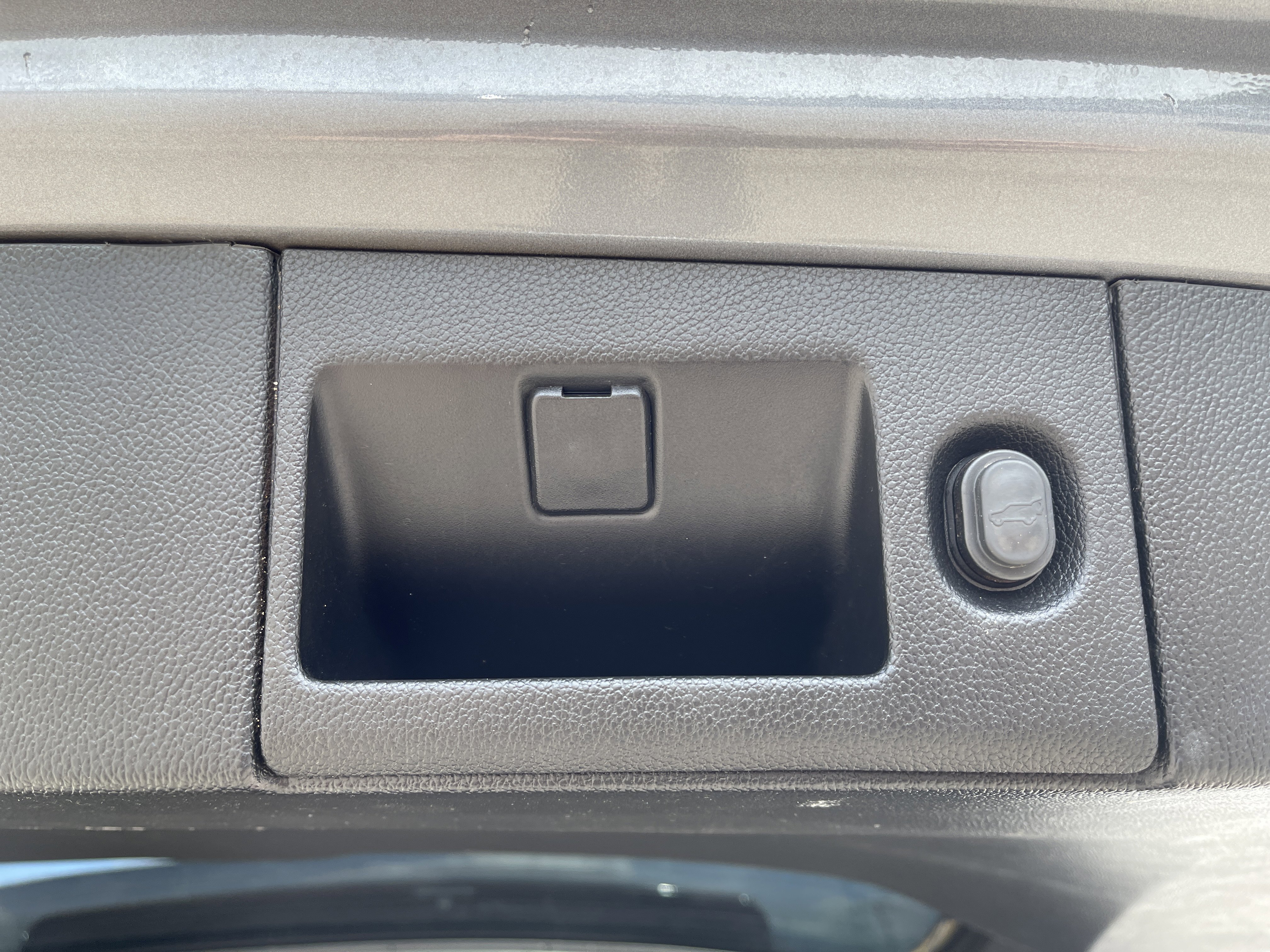 Used 2020 Chevrolet Tahoe Premier image 14