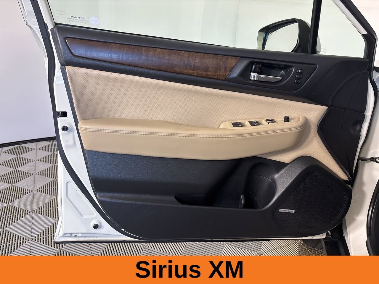 Used 2015 Subaru Outback 2.5i Limited AWD/4WD image 9