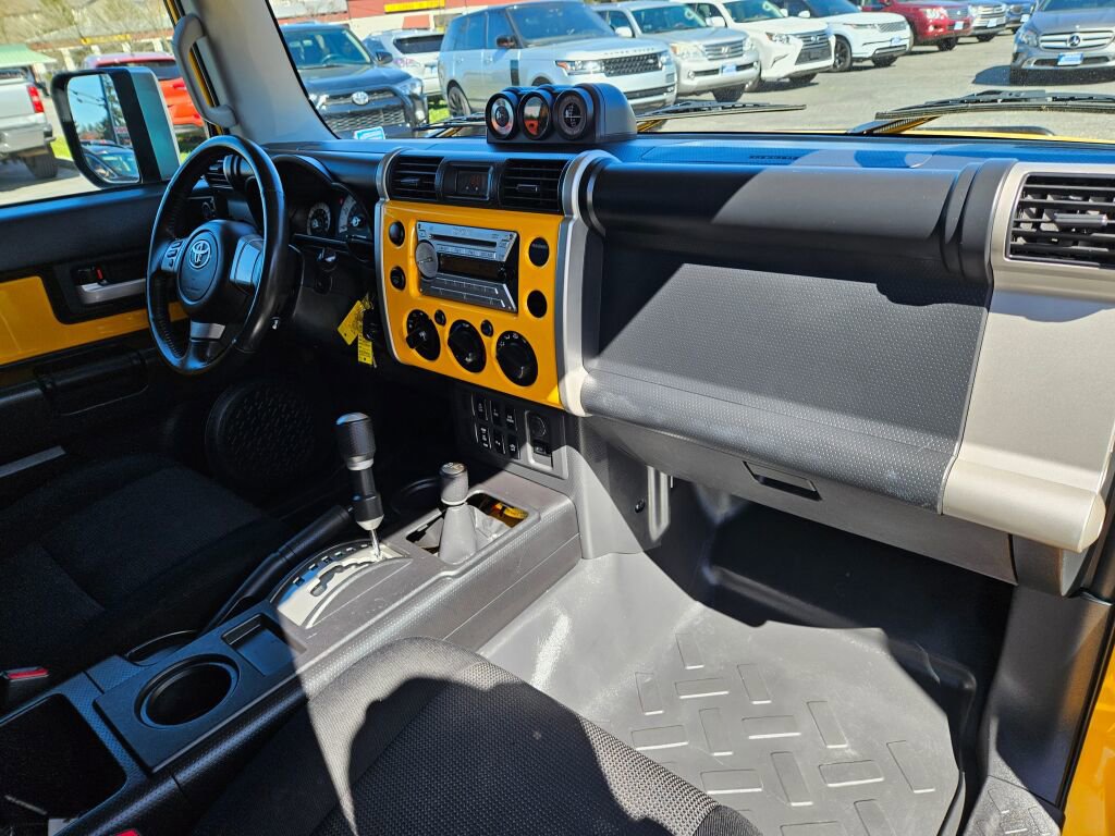 Used 2007 Toyota FJ Cruiser 4WD image 11