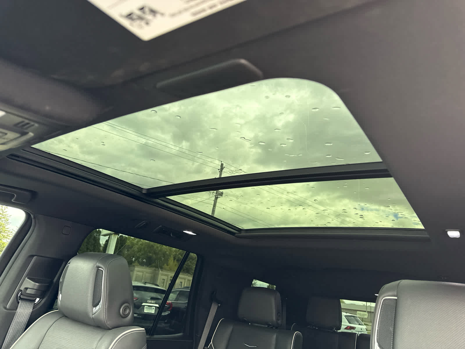 Certified 2021 Cadillac Escalade Premium Luxury w/ Driver Assist Tech Package AWD/4WD image 23