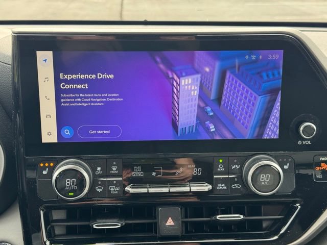 Used 2023 Toyota Highlander XLE AWD/4WD image 24