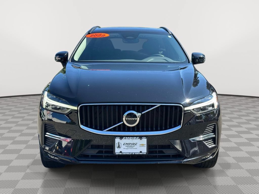 Used 2022 Volvo XC60 B5 Momentum w/ Climate Package AWD/4WD image 8