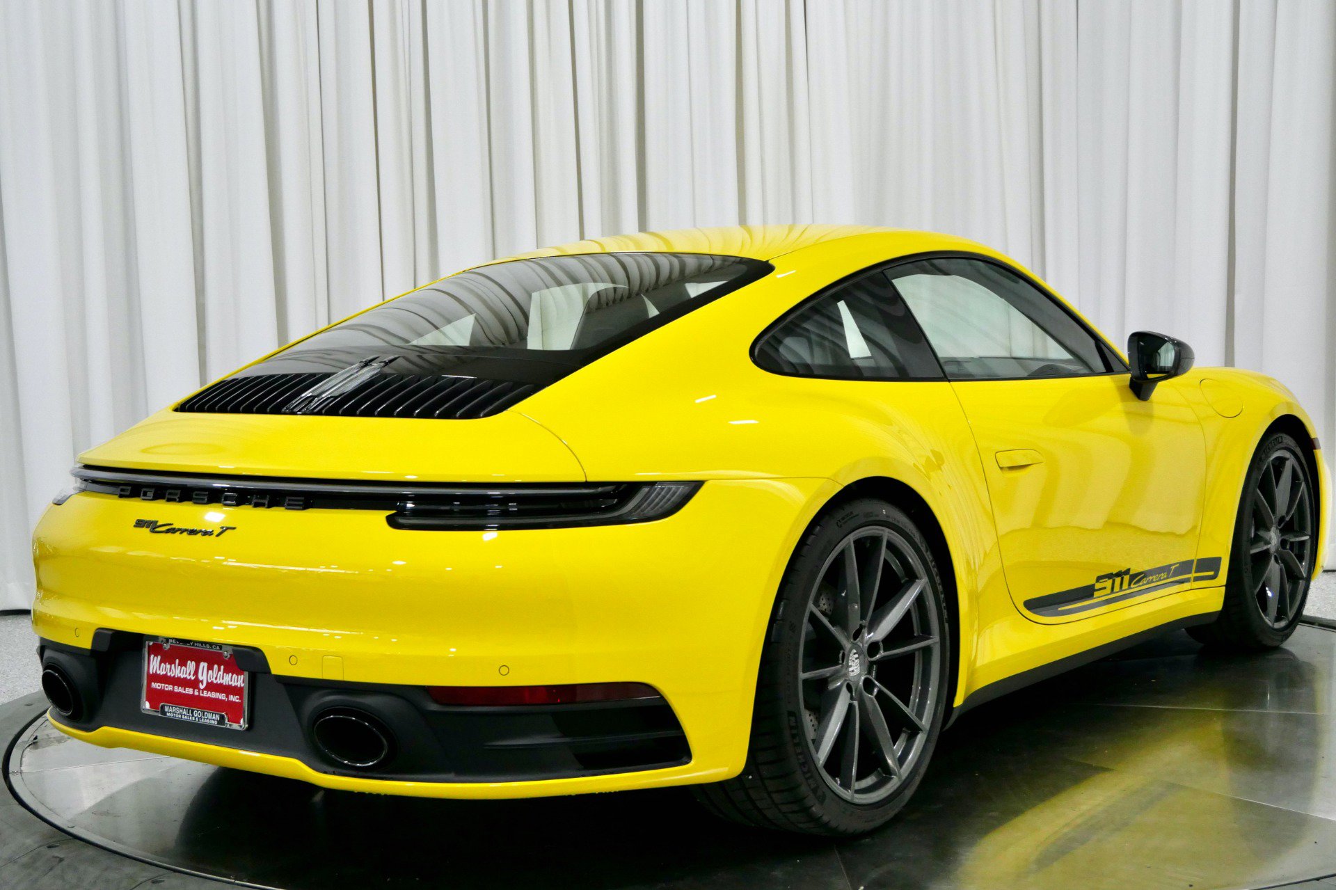 Used 2023 Porsche 911 Carrera T RWD image 9