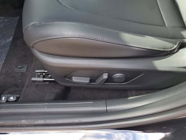 New 2026 Hyundai Elantra Limited image 17