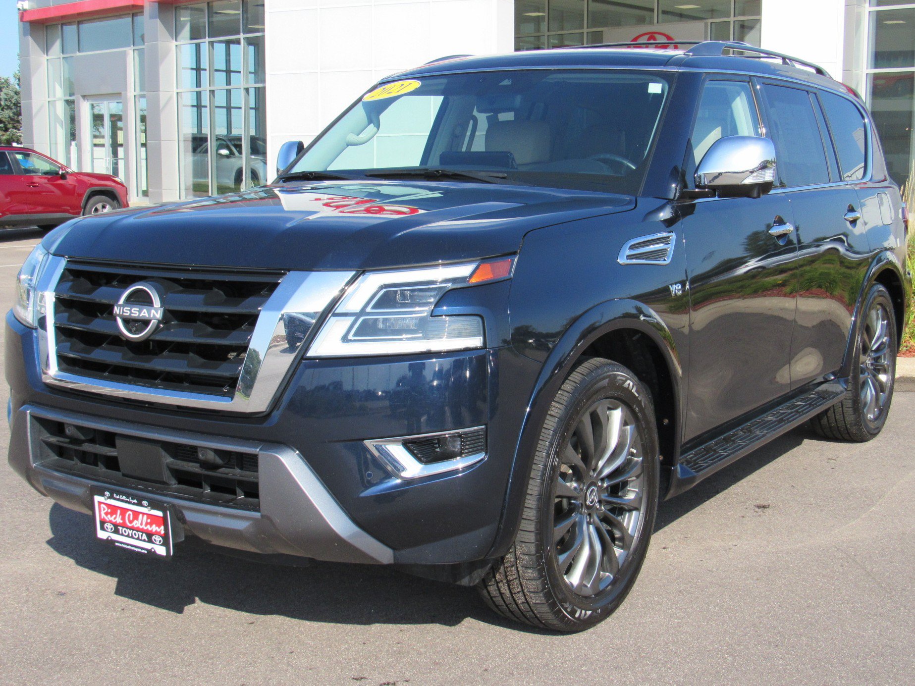Used 2021 Nissan Armada Platinum w/ Captain's Chairs Package AWD/4WD image 2